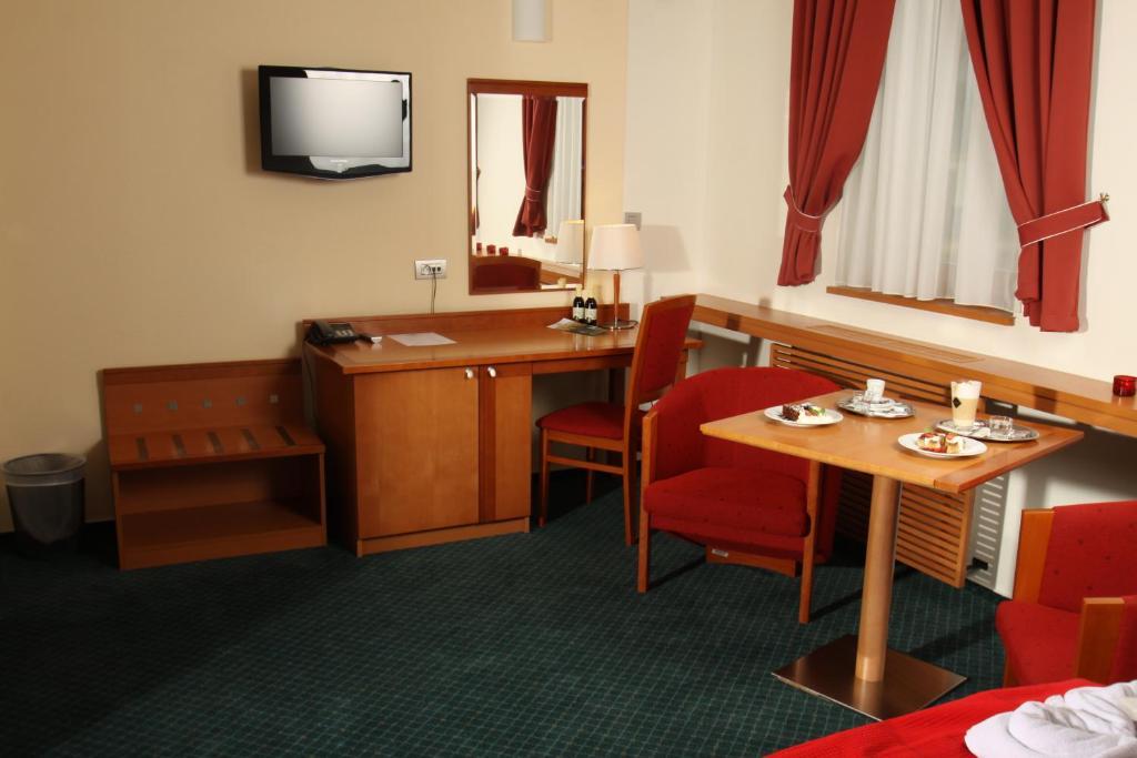 Hotel Slovan Jeseník Room photo