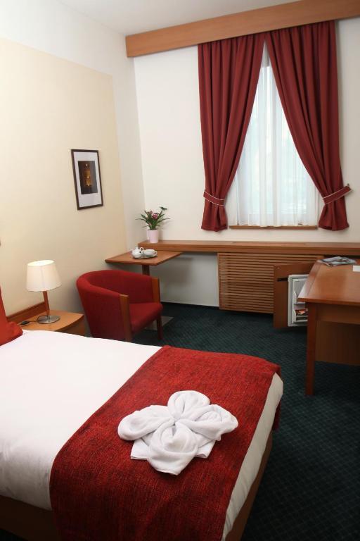 Hotel Slovan Jeseník Room photo
